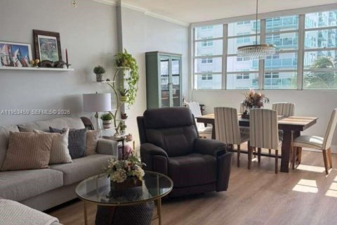 Copropriété à louer à Miami Beach, Floride: 1 chambre, 88.26 m2 № 2007870 - photo 11