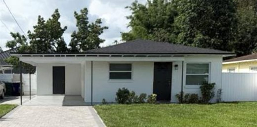 Villa ou maison à Tampa, Floride 3 chambres, 84.73 m2 № 1878163