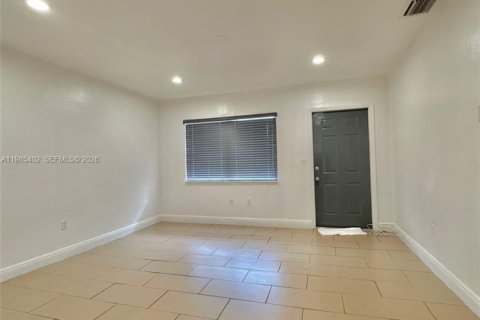 Apartment in Miami, Florida 2 bedrooms, 92.9 sq.m. № 2047008 - photo 8