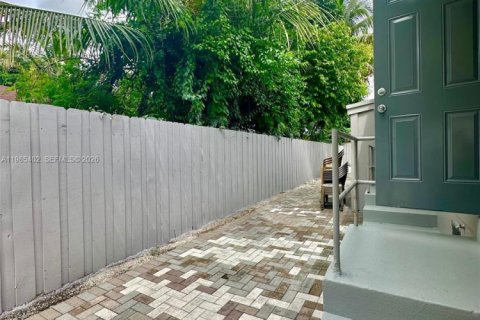 Apartment in Miami, Florida 2 bedrooms, 92.9 sq.m. № 2047008 - photo 4