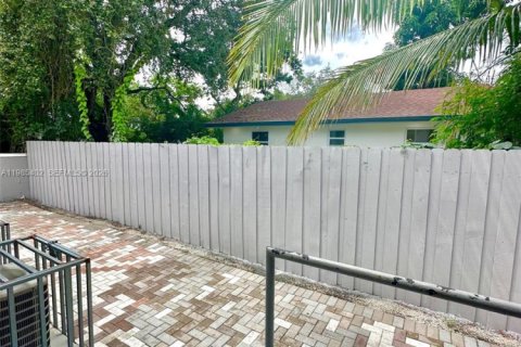 Apartment in Miami, Florida 2 bedrooms, 92.9 sq.m. № 2047008 - photo 5