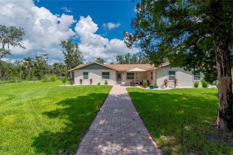 Villa ou maison à vendre à Punta Gorda, Floride: 3 chambres, 170.75 m2 № 2358299 - photo 6