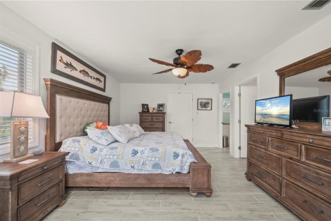 Villa ou maison à vendre à Punta Gorda, Floride: 3 chambres, 170.75 m2 № 2358299 - photo 26