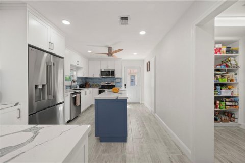 Villa ou maison à vendre à Punta Gorda, Floride: 3 chambres, 170.75 m2 № 2358299 - photo 16