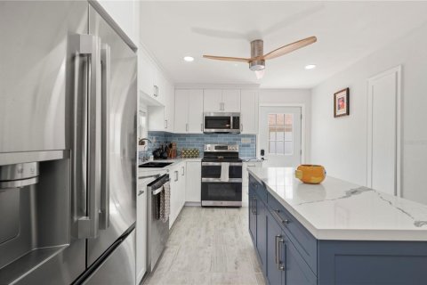 Villa ou maison à vendre à Punta Gorda, Floride: 3 chambres, 170.75 m2 № 2358299 - photo 21