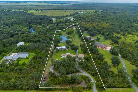 Villa ou maison à vendre à Punta Gorda, Floride: 3 chambres, 170.75 m2 № 2358299 - photo 2