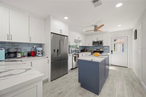 Villa ou maison à vendre à Punta Gorda, Floride: 3 chambres, 170.75 m2 № 2358299 - photo 17