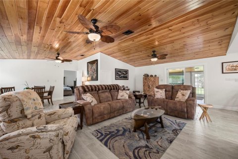 Villa ou maison à vendre à Punta Gorda, Floride: 3 chambres, 170.75 m2 № 2358299 - photo 14