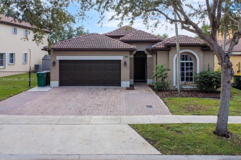 Villa ou maison à vendre à Homestead, Floride: 3 chambres, 142.51 m2 № 1968671 - photo 1