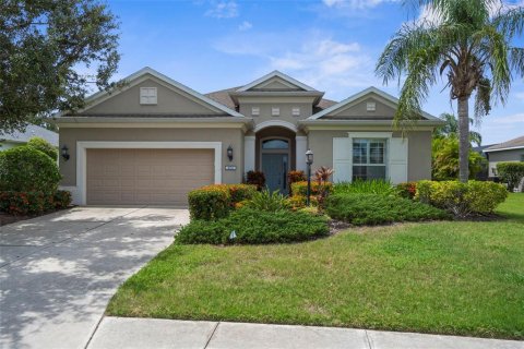 Casa en venta en Bradenton, Florida, 3 dormitorios, 204.57 m2 № 1917630 - foto 1