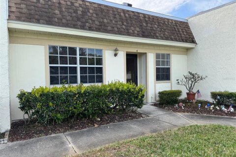 Condo in Port Richey, Florida, 2 bedrooms  № 1610020 - photo 6
