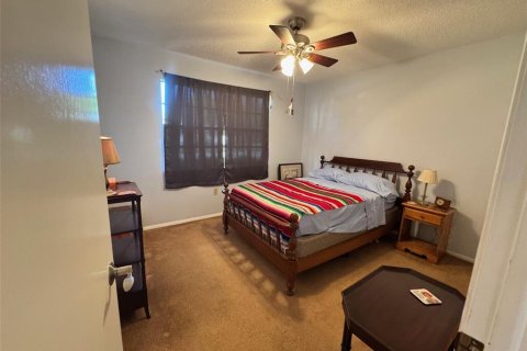Condo in Port Richey, Florida, 2 bedrooms  № 1610020 - photo 26