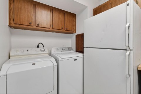 Townhouse in Palm Beach Gardens, Florida 2 bedrooms, 107.49 sq.m. № 2247332 - photo 21