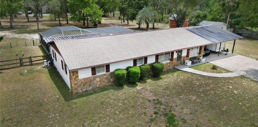 Casa en Homosassa, Florida 3 dormitorios, 128.21 m2 № 1679424