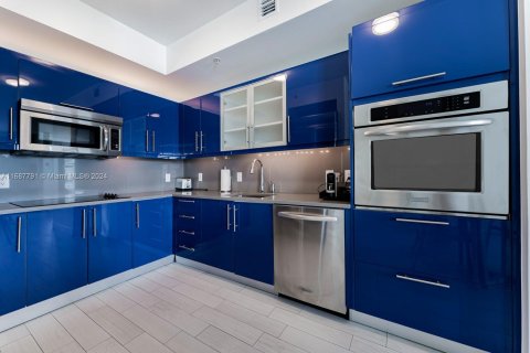 Condo in Fort Lauderdale, Florida, 1 bedroom № 1958179 - photo 7