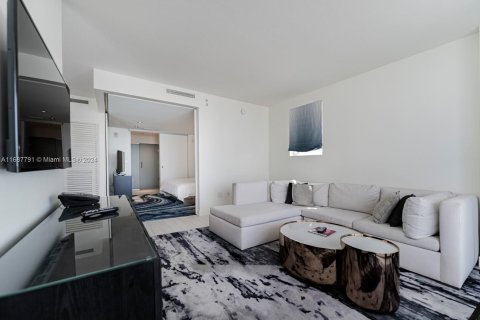 Condo in Fort Lauderdale, Florida, 1 bedroom № 1958179 - photo 3