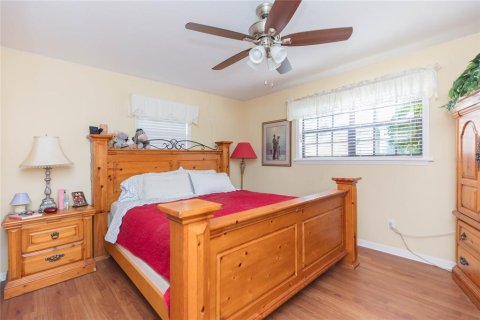 Casa en venta en Tampa, Florida, 3 dormitorios, 196.77 m2 № 2415373 - foto 27