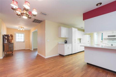 Casa en venta en Tampa, Florida, 3 dormitorios, 196.77 m2 № 2415373 - foto 15
