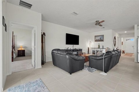 Villa ou maison à vendre à Zephyrhills, Floride: 4 chambres, 190.26 m2 № 2304602 - photo 10