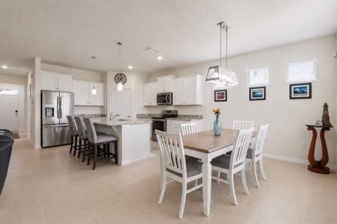 Villa ou maison à vendre à Zephyrhills, Floride: 4 chambres, 190.26 m2 № 2304602 - photo 13