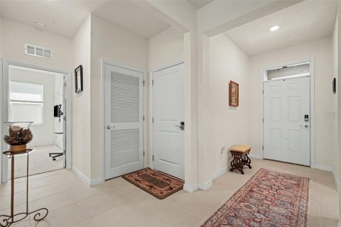 Villa ou maison à vendre à Zephyrhills, Floride: 4 chambres, 190.26 m2 № 2304602 - photo 6