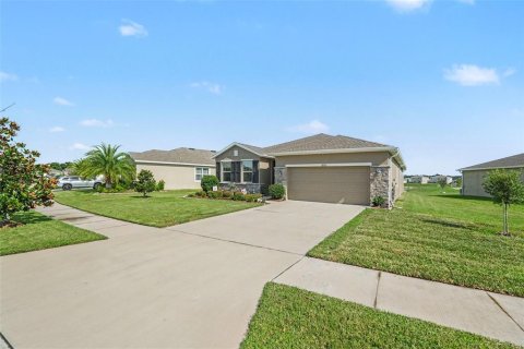 Villa ou maison à vendre à Zephyrhills, Floride: 4 chambres, 190.26 m2 № 2304602 - photo 3