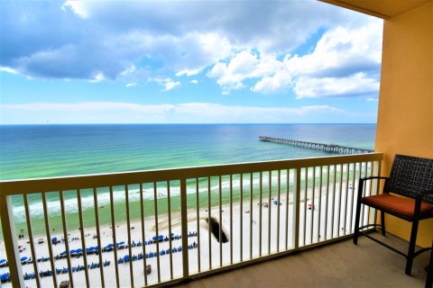 Condo in Panama City Beach, Florida, 1 bedroom  № 590487 - photo 1