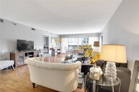 Купить кондоминиум в Мейтленд, Флорида 4 комнаты, 117.99м2, № 2218118 - фото 9