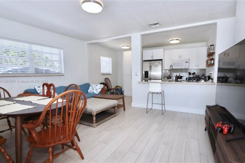 Купить виллу или дом в Майами, Флорида 3 спальни, 114.46м2, № 1966925 - фото 10