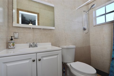 Купить виллу или дом в Майами, Флорида 3 спальни, 114.46м2, № 1966925 - фото 18