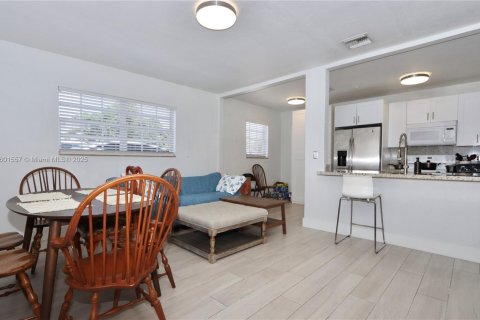 Купить виллу или дом в Майами, Флорида 3 спальни, 114.46м2, № 1966925 - фото 8