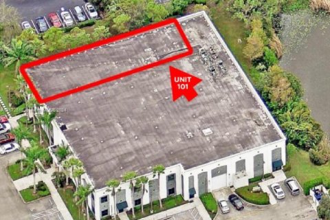 Oficina en alquiler en Sunrise, Florida № 1132981 - foto 1