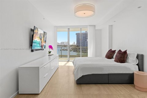 Купить кондоминиум в Майами-Бич, Флорида 3 спальни, 171.13м2, № 1981943 - фото 22