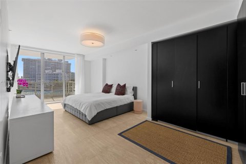 Купить кондоминиум в Майами-Бич, Флорида 3 спальни, 171.13м2, № 1981943 - фото 26