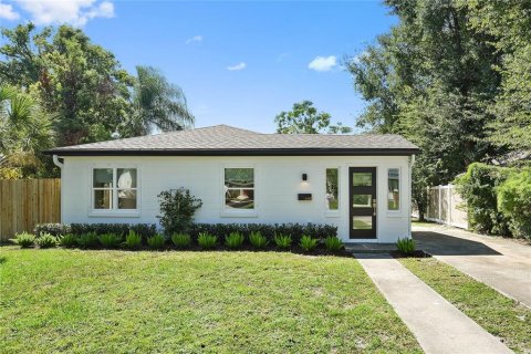 Villa ou maison à louer à Winter Park, Floride: 3 chambres, 89.19 m2 № 1767484 - photo 1