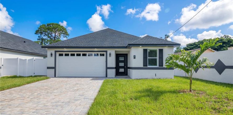 House in Orlando, Florida 4 bedrooms, 149.94 sq.m. № 1803791