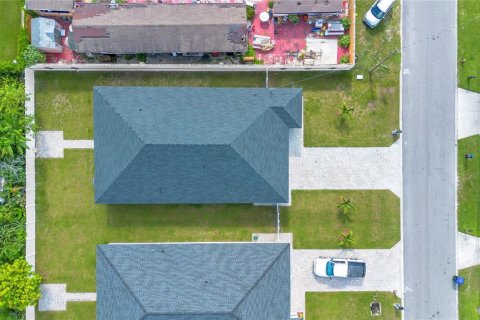 House in Orlando, Florida 4 bedrooms, 149.94 sq.m. № 1803791 - photo 10