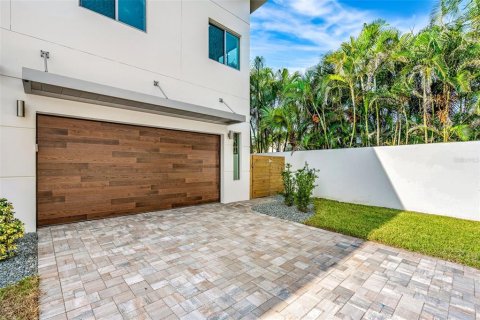 Adosado en venta en Indialantic, Florida, 3 dormitorios, 162.39 m2 № 1894015 - foto 2