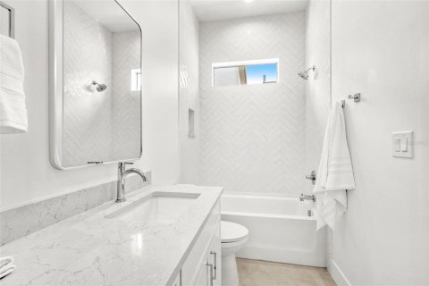 Adosado en venta en Indialantic, Florida, 3 dormitorios, 162.39 m2 № 1894015 - foto 17