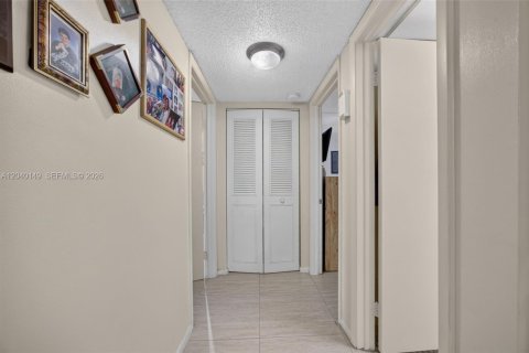 Condominio en venta en Miami, Florida, 2 dormitorios, 91.51 m2 № 2244302 - foto 19