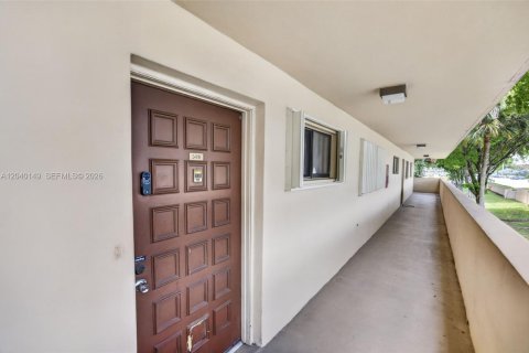 Condominio en venta en Miami, Florida, 2 dormitorios, 91.51 m2 № 2244302 - foto 4