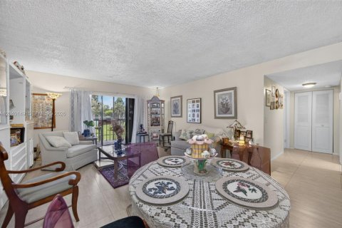 Condominio en venta en Miami, Florida, 2 dormitorios, 91.51 m2 № 2244302 - foto 6
