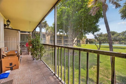 Condominio en venta en Miami, Florida, 2 dormitorios, 91.51 m2 № 2244302 - foto 21