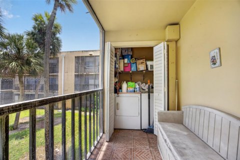 Condominio en venta en Miami, Florida, 2 dormitorios, 91.51 m2 № 2244302 - foto 20
