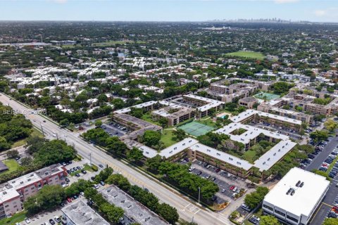 Condominio en venta en Miami, Florida, 2 dormitorios, 91.51 m2 № 2244302 - foto 29