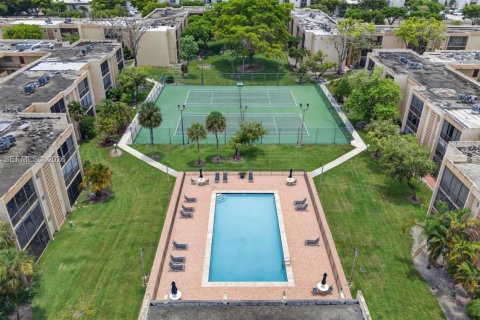 Condominio en venta en Miami, Florida, 2 dormitorios, 91.51 m2 № 2244302 - foto 26