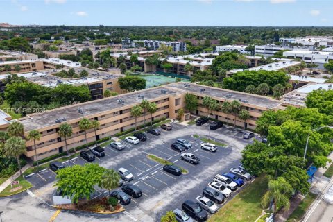Condominio en venta en Miami, Florida, 2 dormitorios, 91.51 m2 № 2244302 - foto 23