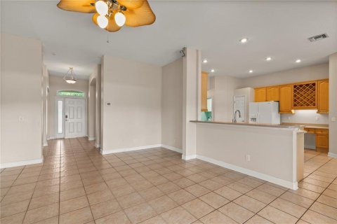 House in Mount Dora, Florida 4 bedrooms, 231.51 sq.m. № 1845046 - photo 8