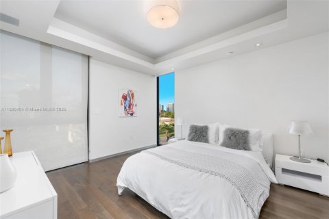 Villa ou maison à louer à North Bay Village, Floride: 6 chambres, 662.3 m2 № 1983361 - photo 23