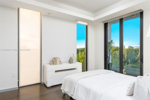 Villa ou maison à louer à North Bay Village, Floride: 6 chambres, 662.3 m2 № 1983361 - photo 25